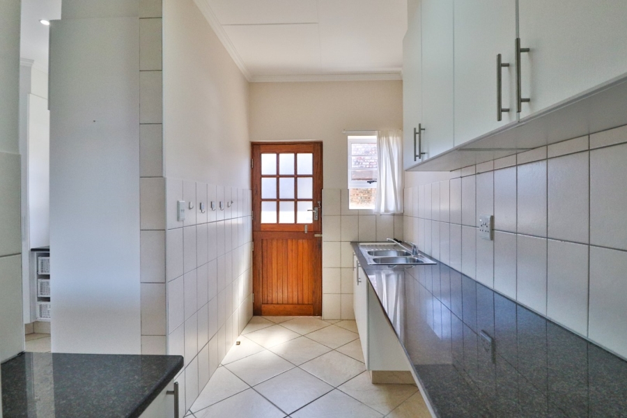 3 Bedroom Property for Sale in Fraaiuitsig Western Cape